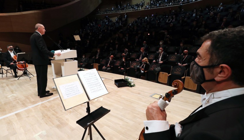 Erdoğan, CSO'yu  açtı, Neşat Ertaş'ı unutmadı